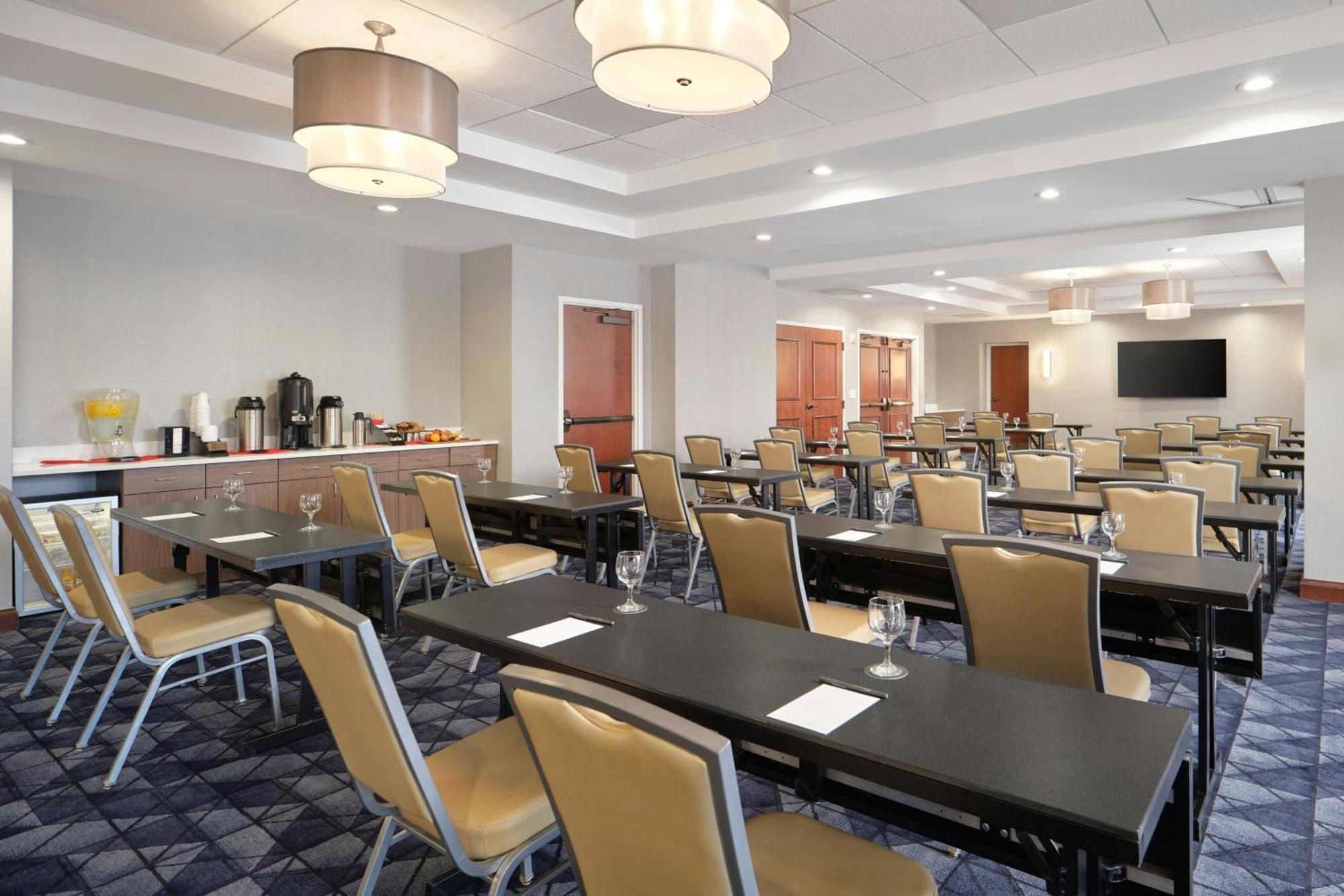 Courtyard By Marriott Saratoga Springs Hotel Exterior foto
